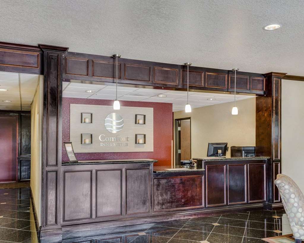 Quality Inn & Suites Слиделл Интерьер фото